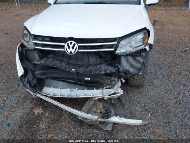 2012 VOLKSWAGEN TOUAREG WVGEK9BP2CD007880 Photo 5