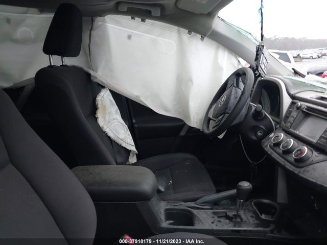 Toyota RAV4 LE 2017 2T3ZFREV6HW335043 Image 5