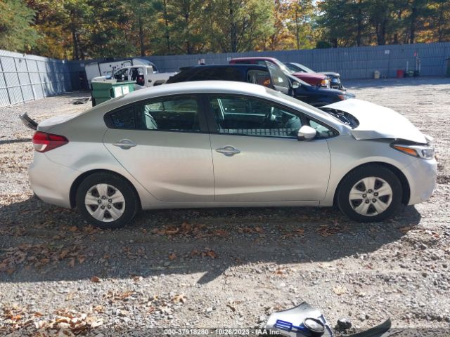 3KPFK4A74HE015756 KIA FORTE LX