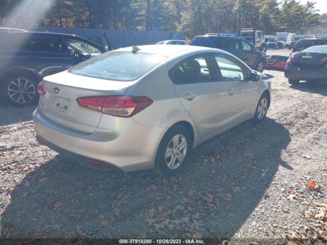 3KPFK4A74HE015756 KIA FORTE LX