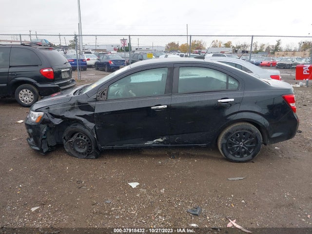 Chevrolet Sonic Ls Auto 2017 1G1JB5SH7H4135942 Image 14