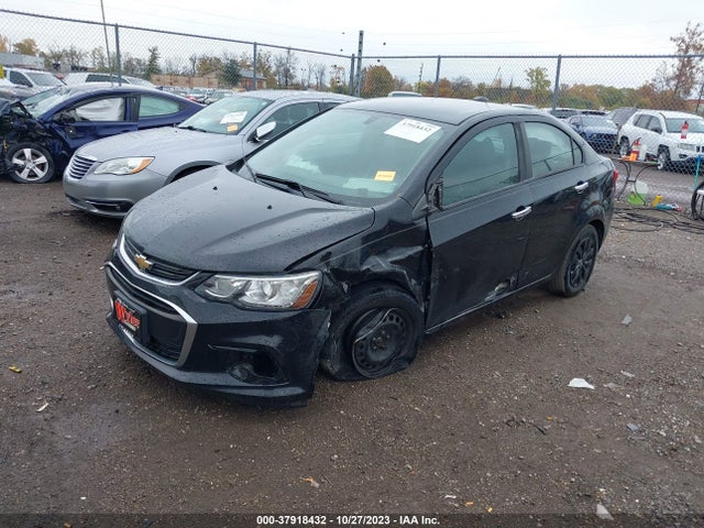 Chevrolet Sonic Ls Auto 2017 1G1JB5SH7H4135942 Image 2