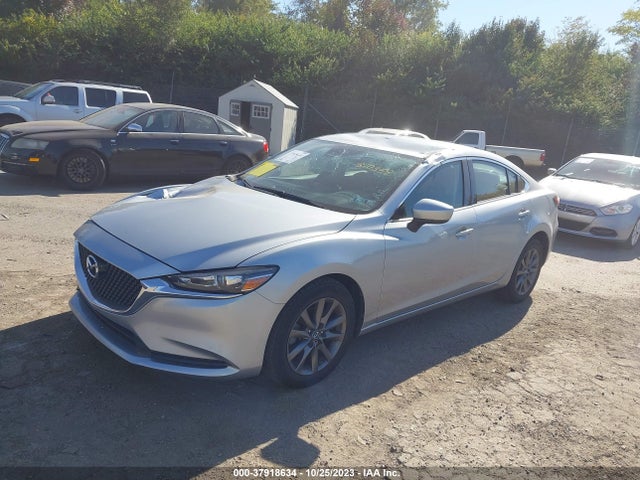 Mazda Mazda6 Sport 2018 JM1GL1UM7J1310358 Image 2