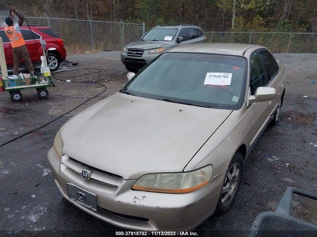 2000 HONDA ACCORD SDN SE VIN: 1HGCG5674YA076838