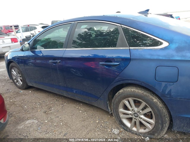 2015 HYUNDAI SONATA 2.4L SE VIN: 5NPE24AF8FH224557