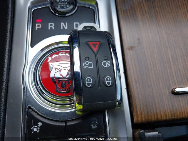 2012 JAGUAR XF SAJWA0FB9CLS39390 Photo 10