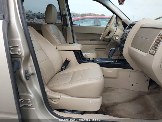 2011 FORD ESCAPE LIMITED VIN: 1FMCU9E79BKA73639