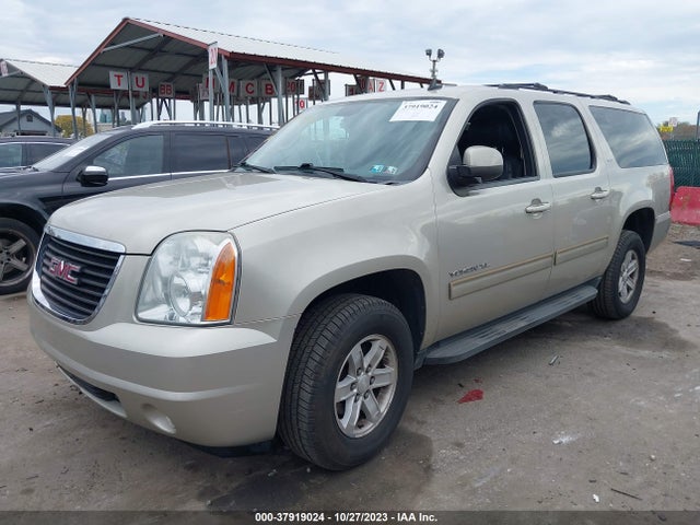 2013 GMC YUKON XL 1500 SLT VIN: 1GKS2KE75DR137011