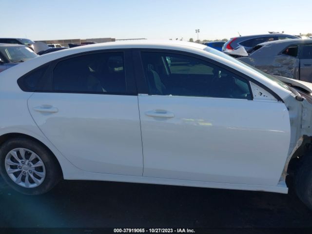 3KPF24AD5ME376851 KIA FORTE FE