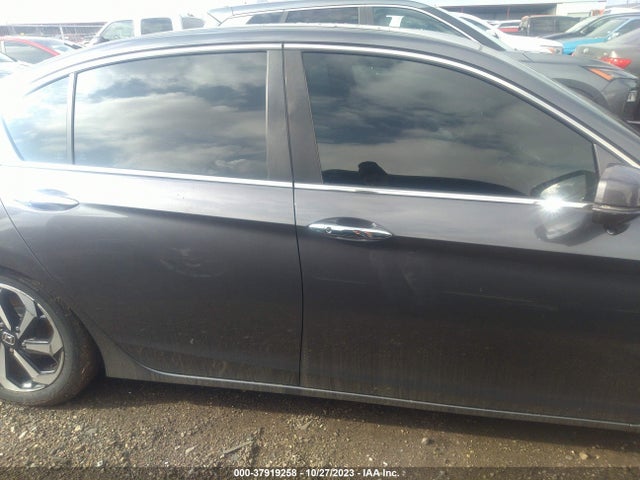 Honda k24w1 2016 1HGCR2F75GA158732 Image 33