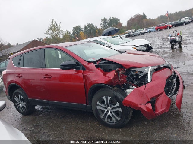 Toyota RAV4 LE 2018 JTMBFREV9JD256776 Image 13