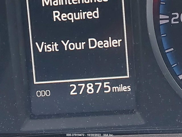 Toyota RAV4 LE 2018 JTMBFREV9JD256776 Image 15