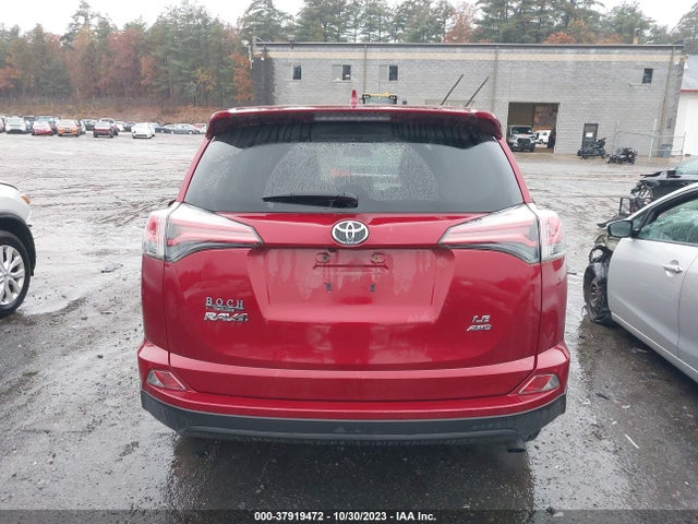 Toyota RAV4 LE 2018 JTMBFREV9JD256776 Image 16