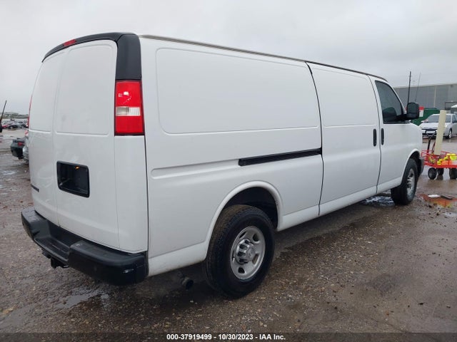 Chevrolet EXPRESS CARGO VAN 2017 1GCWGBFF4H1124114 Image 4