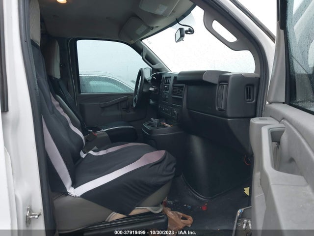 Chevrolet EXPRESS CARGO VAN 2017 1GCWGBFF4H1124114 Image 5