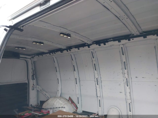Chevrolet EXPRESS CARGO VAN 2017 1GCWGBFF4H1124114 Image 8