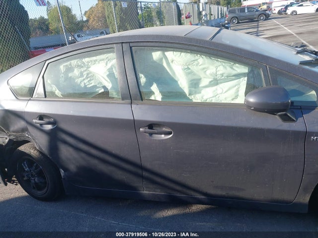 Toyota Prius Four 2015 JTDKN3DU8F2004240 Image 12