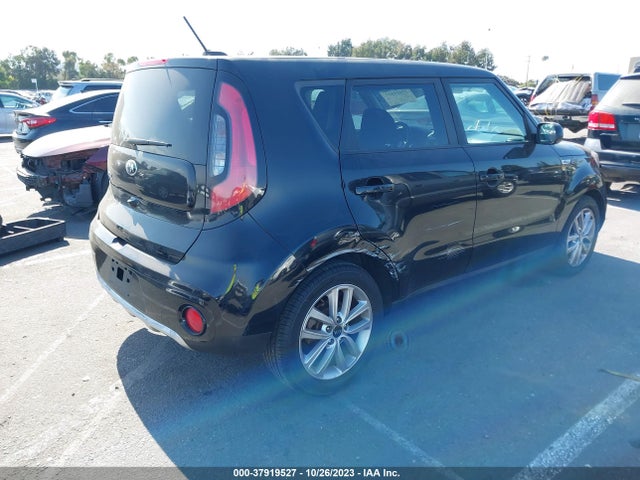 KIA SOUL + 2018 KNDJP3A52J7530457 Image 4