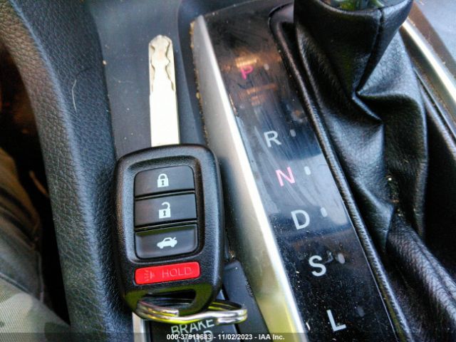 19XFC2F57GE039055 Honda Civic Sedan Lx
