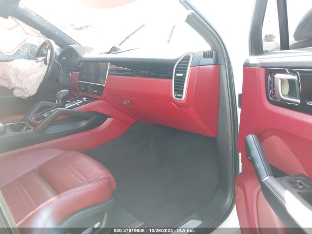 2020 PORSCHE CAYENNE WP1AA2AY7LDA04270 Photo 4