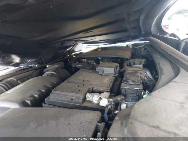 2018 HYUNDAI ELANTRA SEL VIN: 5NPD84LF1JH335449
