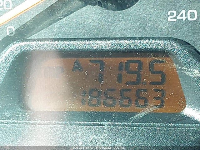 1999 HONDA ACCORD SDN EX VIN: 1HGCG5652XA163117