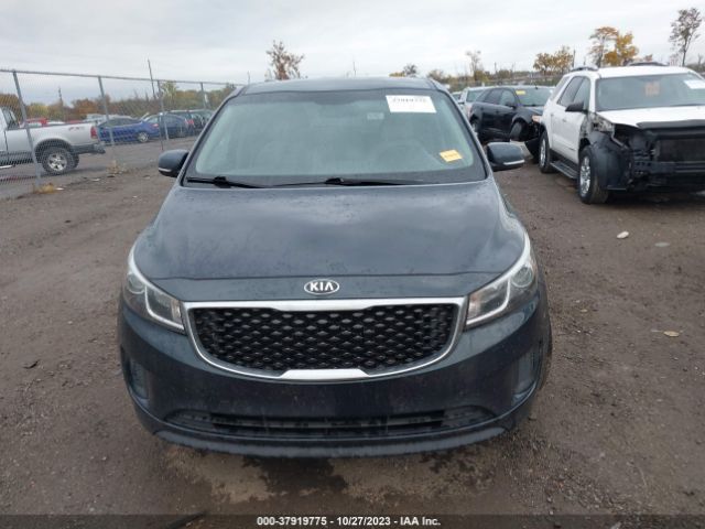 KNDMB5C14G6161746 KIA SEDONA LX