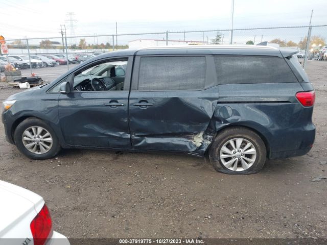 KNDMB5C14G6161746 KIA SEDONA LX