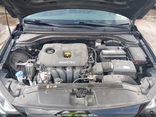 2018 HYUNDAI ELANTRA SE VIN: 5NPD74LFXJH292233
