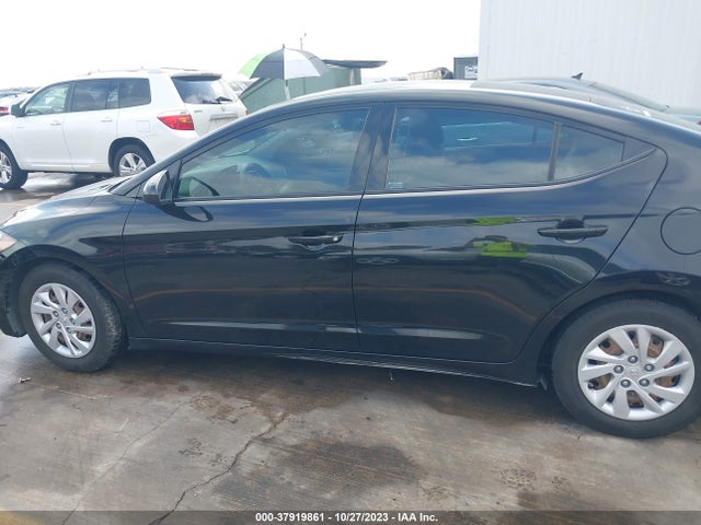 2018 HYUNDAI ELANTRA SE VIN: 5NPD74LFXJH292233