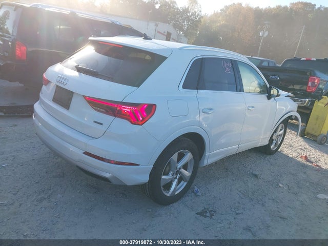 WA1AUCF30M1130222 Audi Q3 PREMIUM
