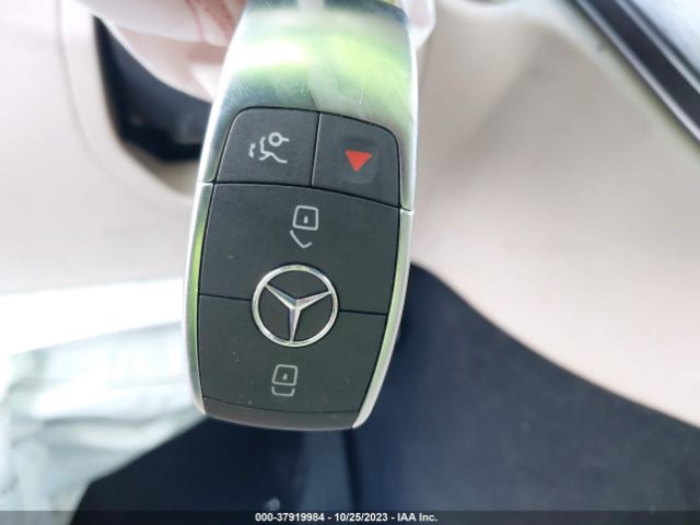 W1KWF8DB8MR643979 Mercedes-Benz C 300