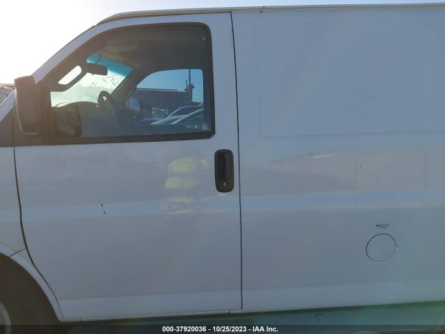 Chevrolet EXPRESS CARGO VAN 2020 1GCWGAFG9L1228402 Image 14