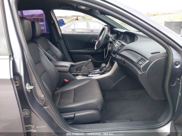 1HGCR2F5XHA146303 Honda Accord Sedan Sport