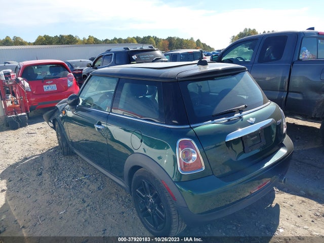 2012 MINI COOPER WMWSU3C52CT255562 Photo 2