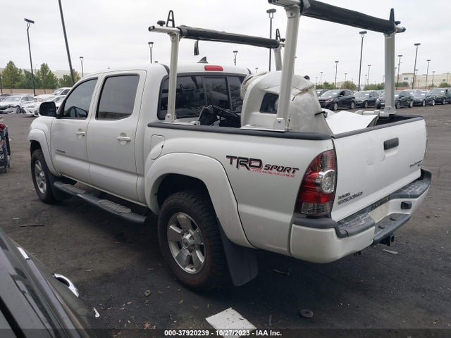 Toyota Tacoma Prerunner 2014 3TMJU4GN6EM168909 Image 3
