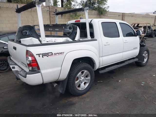 Toyota Tacoma Prerunner 2014 3TMJU4GN6EM168909 Image 4