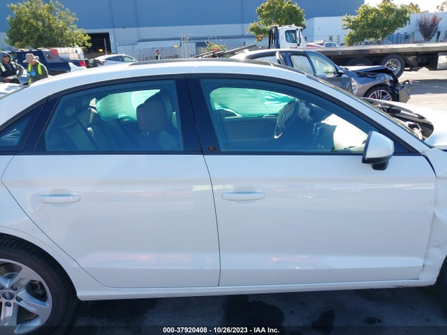 WAUAUGFF5H1039893 Audi A3 Sedan Premium