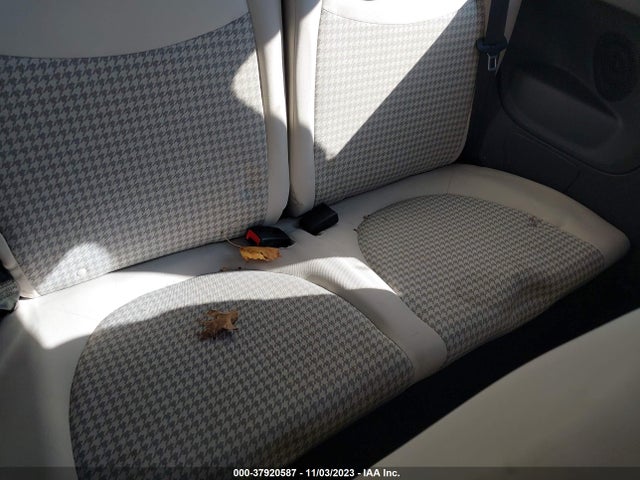 2017 FIAT 500 3C3CFFLR1HT697870 Photo 7