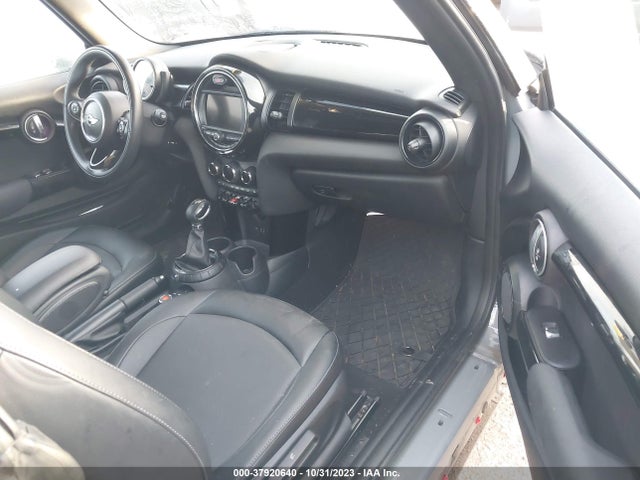 WMWWG5C55G3A83055 Mini COOPER CONVERTIBLE