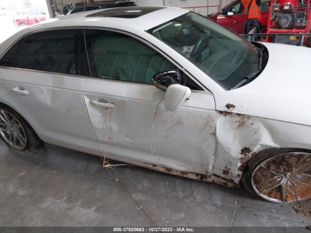 WAUGMAF44KA043530 Audi A4 40 Premium/40 Titanium Premium