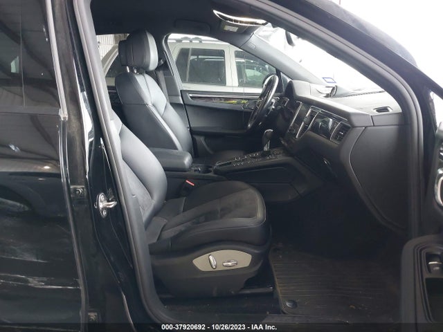 2017 PORSCHE MACAN WP1AA2A5XHLB06195 Photo 4