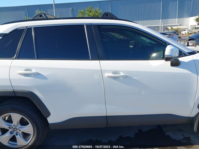2019 TOYOTA RAV4 XLE VIN: JTMP1RFV0KD022367