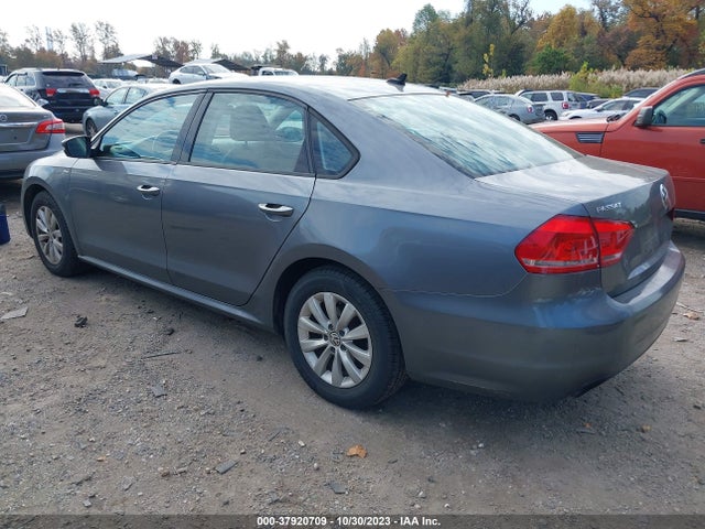 1VWAT7A34FC003467 Volkswagen Passat 1.8t Wolfsburg Ed