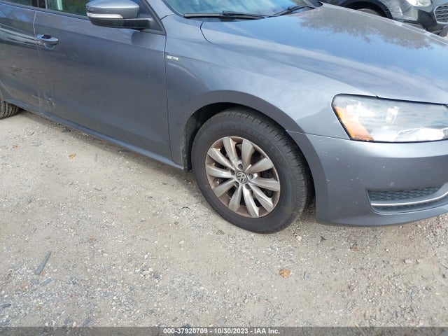 1VWAT7A34FC003467 Volkswagen Passat 1.8t Wolfsburg Ed