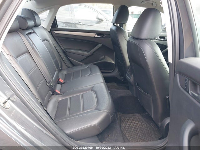 1VWAT7A34FC003467 Volkswagen Passat 1.8t Wolfsburg Ed