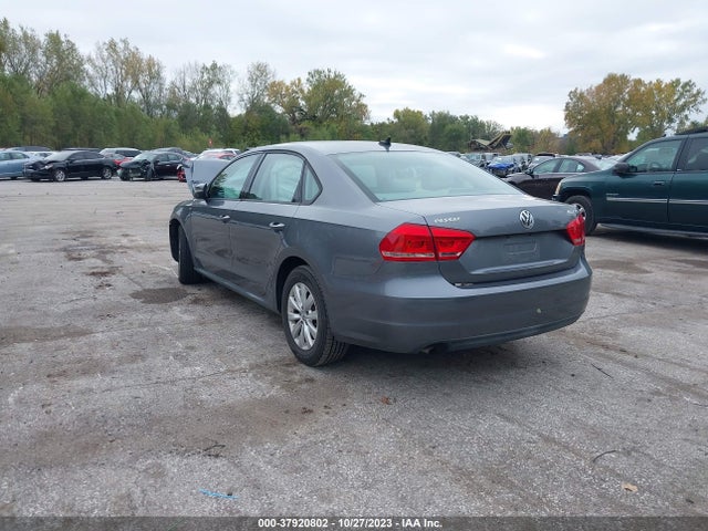 1VWAS7A38EC121149 Volkswagen Passat Wolfsburg Ed