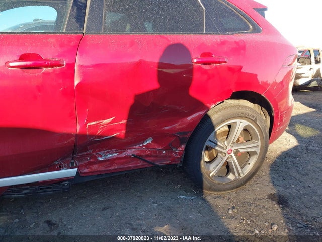 2019 JAGUAR F-PACE SADCM2FV5KA351732 Photo 5
