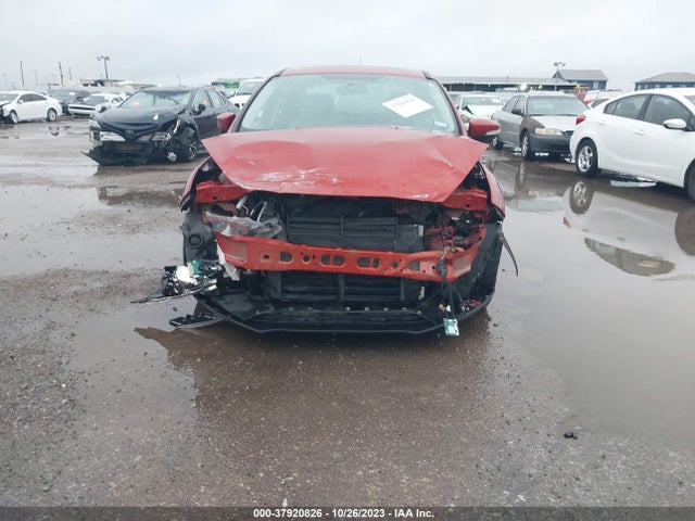 2018 FORD FOCUS TITANIUM VIN: 1FADP3J28JL246296