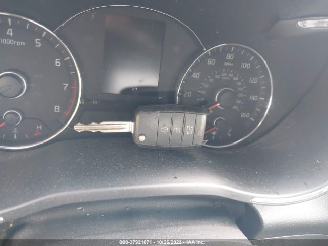 KNAFX4A65G5497170 KIA FORTE LX